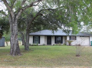 280 Bartlett Rd, Victoria, TX 77905