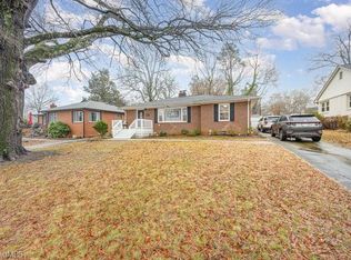 603 Quaker Ln, High Point, NC 27262