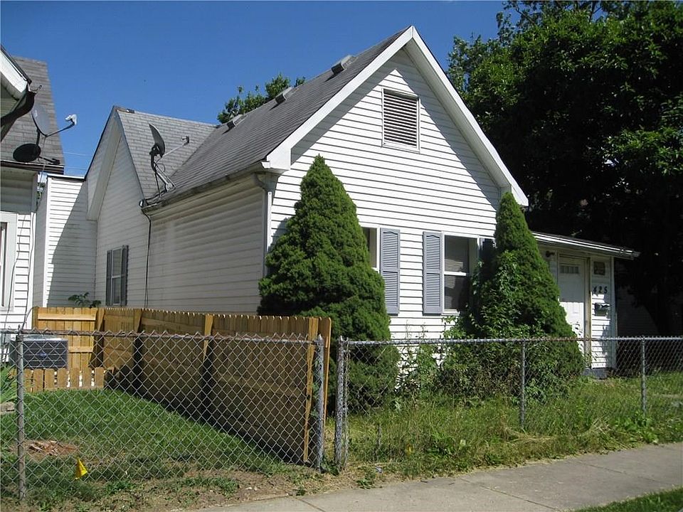 2nd image of 425 Haugh St