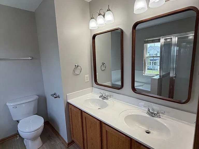 544 Sycamore Dr — Photo 15
