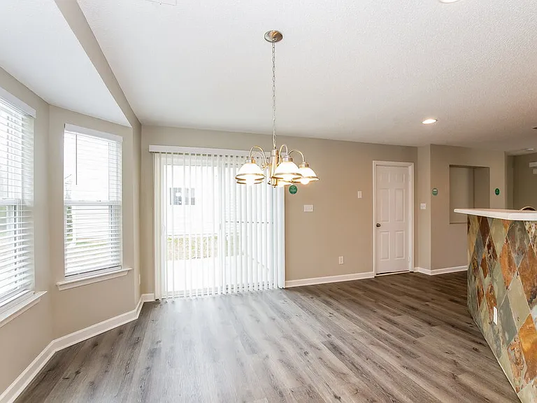 4509 Red Hook Rd — Photo 6