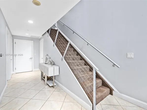 1050 Brickell Ave APT 1014, Miami, FL 33131