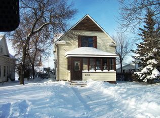 405 1st Ave NE, Kenmare, ND 58746