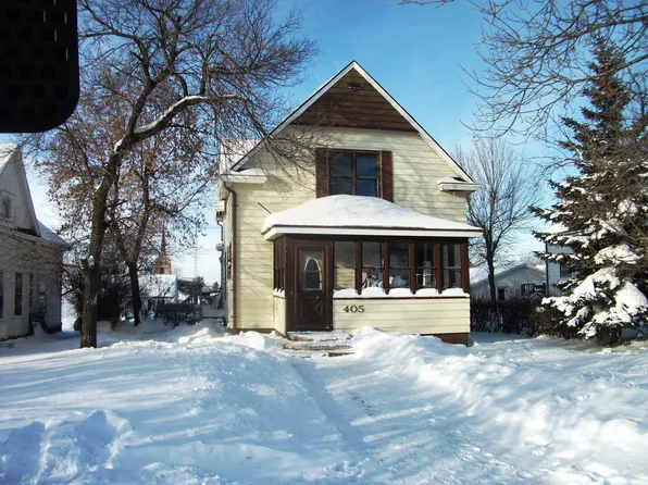 405 1st Ave NE, Kenmare, ND 58746