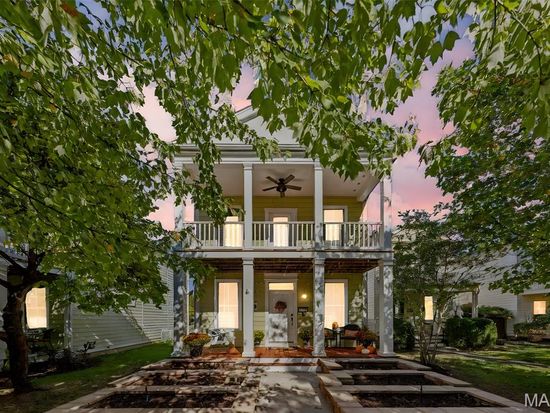 3419 Banner Pl, Saint Charles, MO 63301