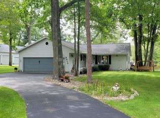 2217 E Houghton Lake Dr, Houghton Lake, MI 48629