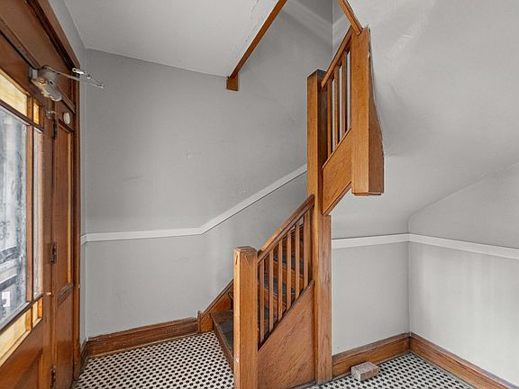 2nd image of 6811 S Washtenaw Ave