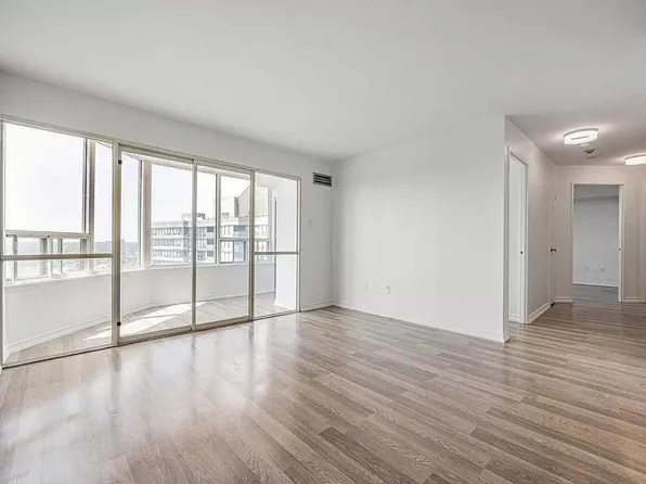 330 Rathburn Rd W #1901, Mississauga, ON L5B 3Y1