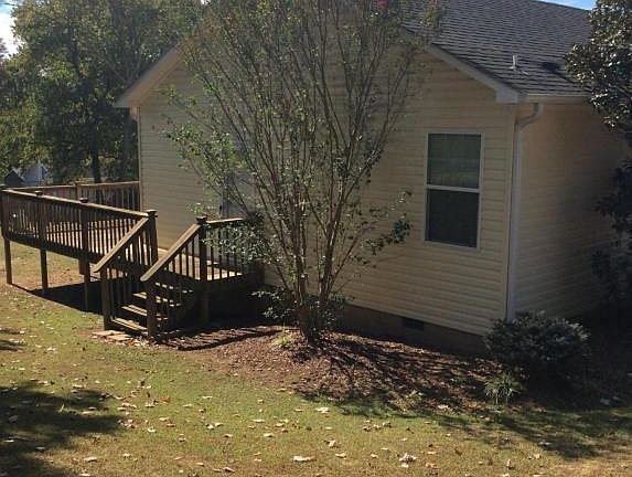 6900 charlotte side
