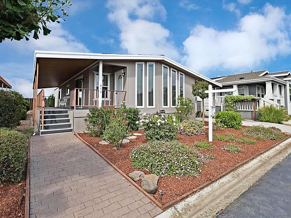 2nd image of 878 Villa Teresa Way #878