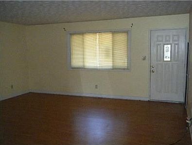 2nd image of 401 San Bernardino Trl