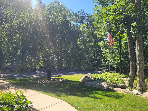 5th image of 406 E Mountain Side Dr