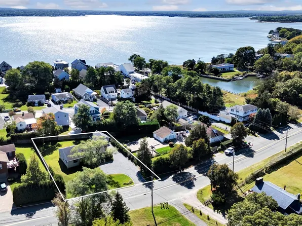 481 Peconic Bay Boulevard, Aquebogue, NY 11931