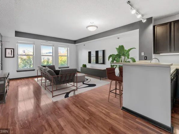 615 1st St N #405, Minneapolis, MN 55401