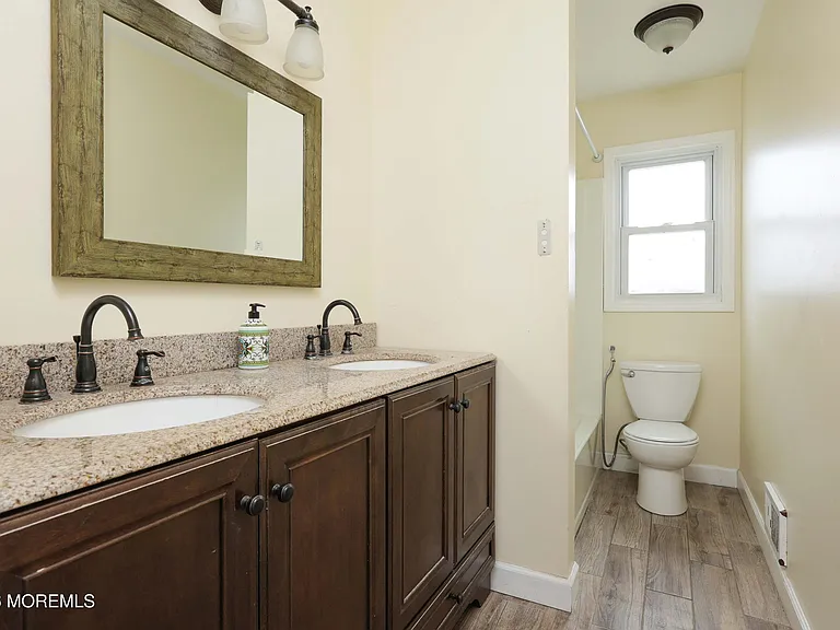 17 Wisteria Pl — Photo 14