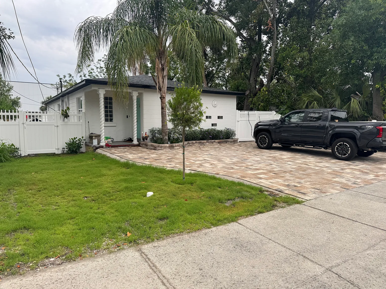 4 bed, 1669 sqft, $3,200 — Photo 1