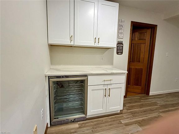 5th image of 5561 Old Providence Rd