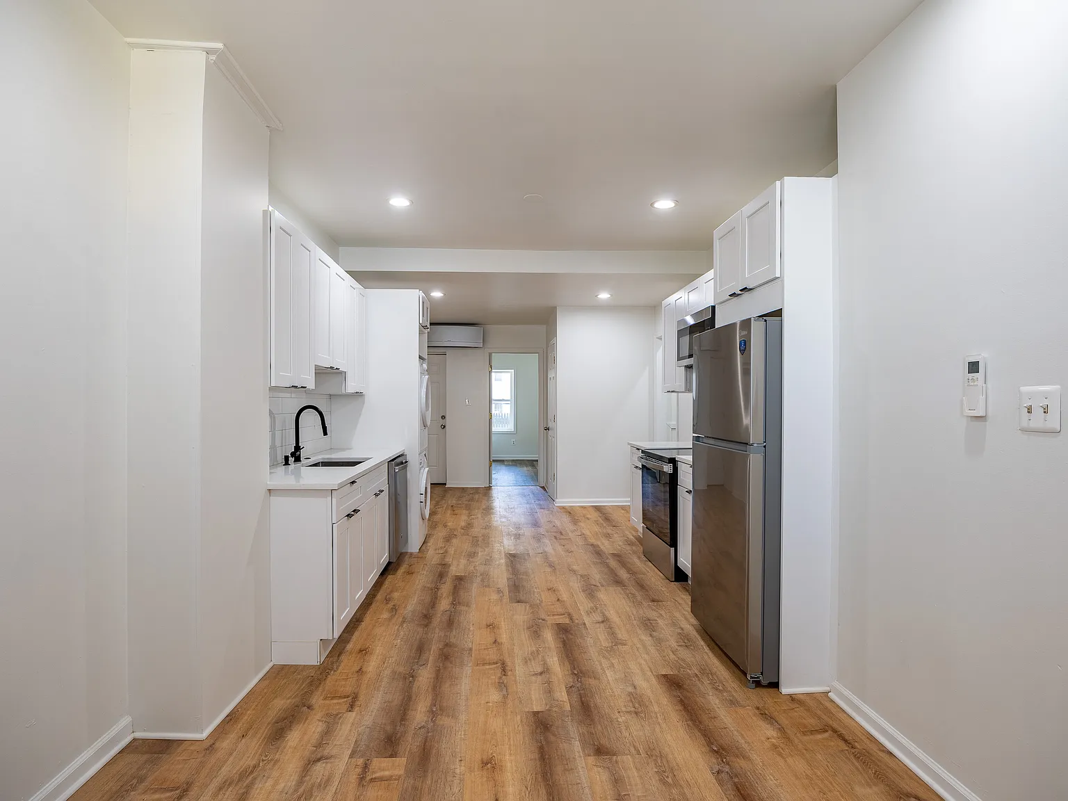 68 W Rockland St — Photo 2