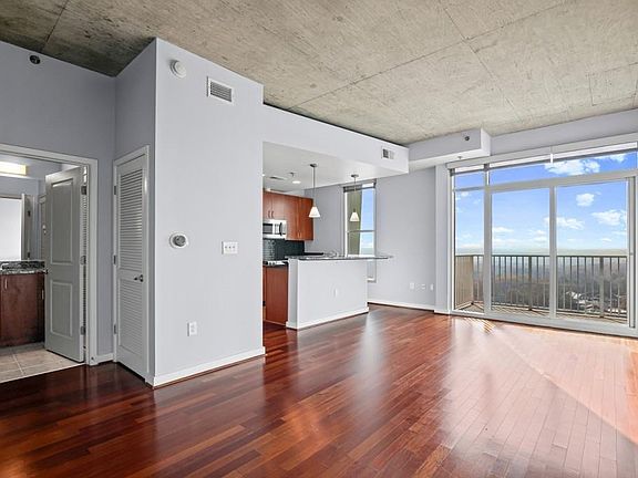 2nd image of 250 Pharr Rd #1914