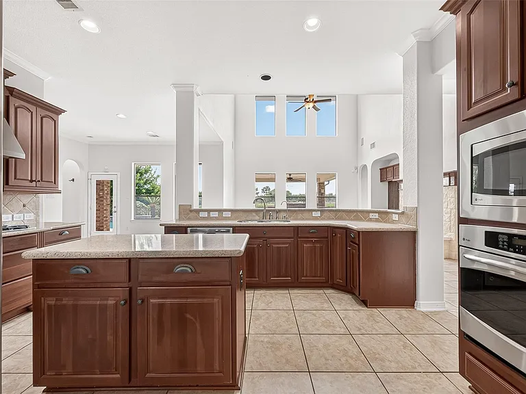 3719 Finch Springs Ln — Photo 23