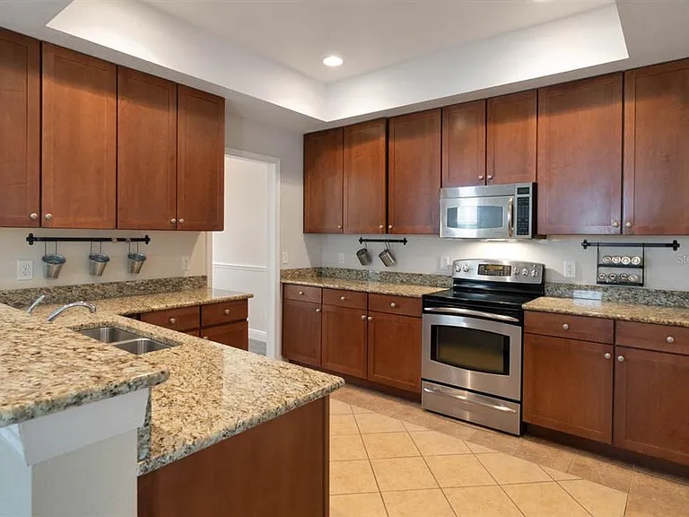 16126 Bridgecrossing Dr — Photo 3