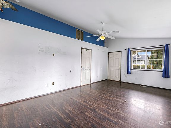 4th image of 706 Leola Lane