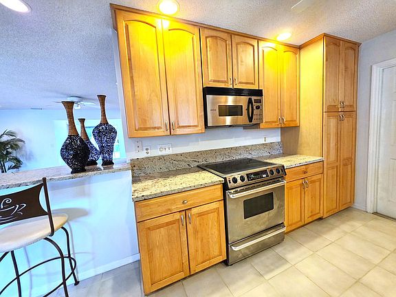 5th image of 1520 Wyn Cove Dr