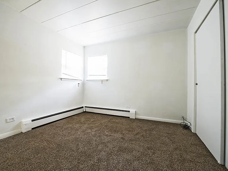 12507 S Ashland Ave — Photo 8