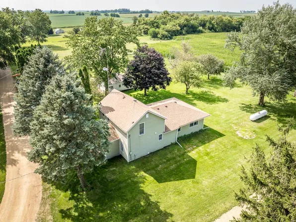 12200 W Clark St, Forreston, IL 61030