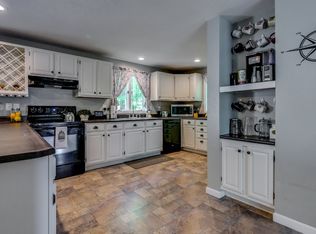 5 Old Robinson Rd #B, Hudson, NH 03051