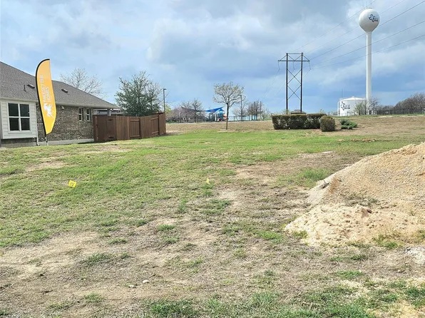 295 Tailwind Dr, Kyle, TX 78640