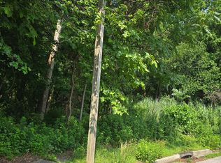 6 E Ackley Ter, Pennsville, NJ 08070