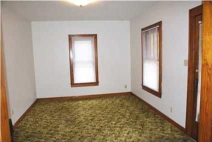 3rd image of 219 E Maryland St