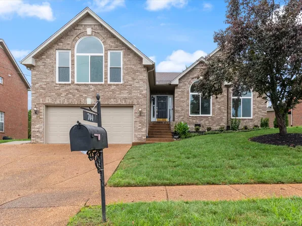 704 Sugar Mill Trl, Nashville, TN 37211