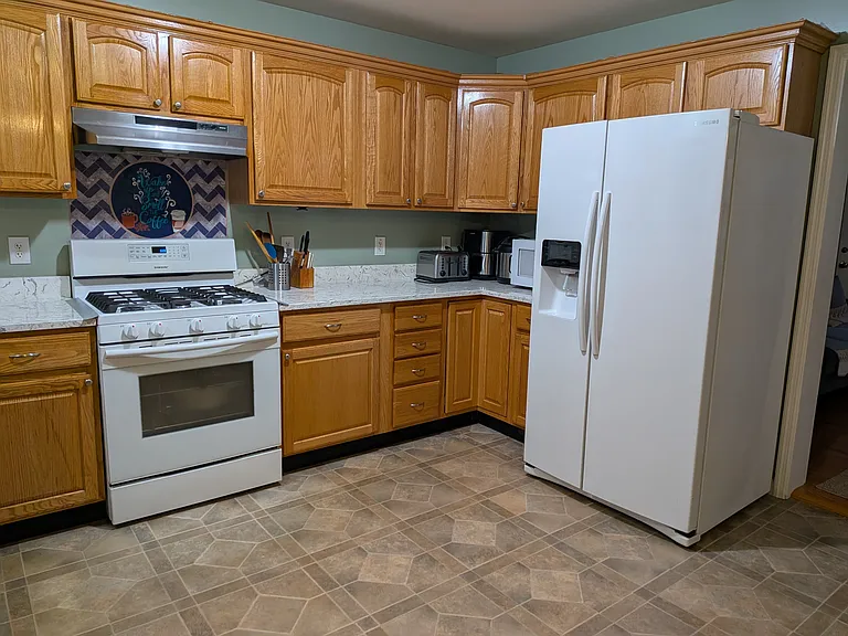 37 Glen Ave #22 — Photo 10