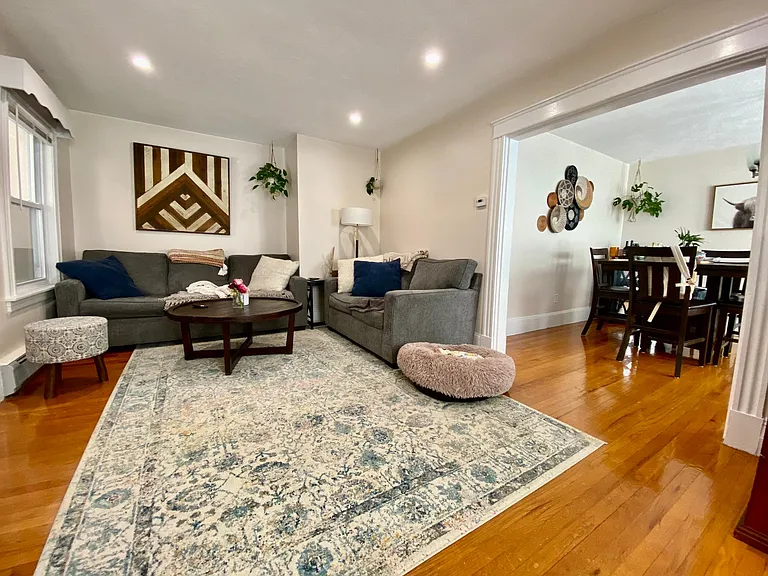 71 Edenfield Ave — Photo 2