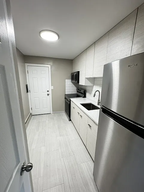 4806 Conrad Ave — Photo 3