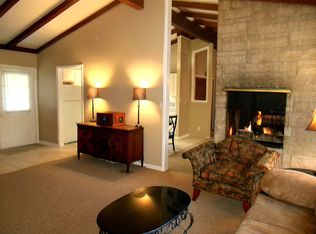 906 W Roselawn St, Danville, IL 61832