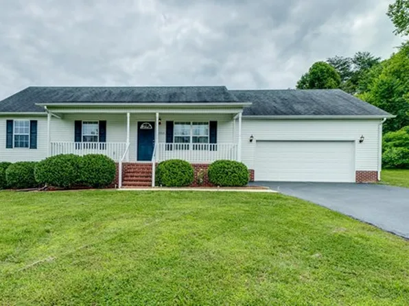 3912 Birchwood Ct, Cookeville, TN 38501