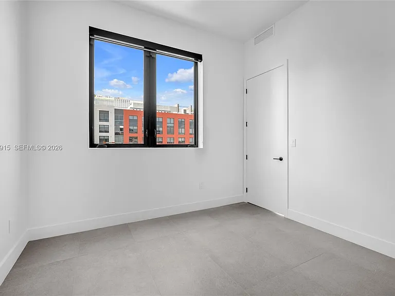 91 NW 27th St #503 — Photo 17