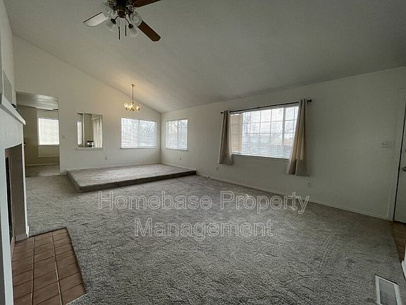 4th image of 1901 Ranch Dr