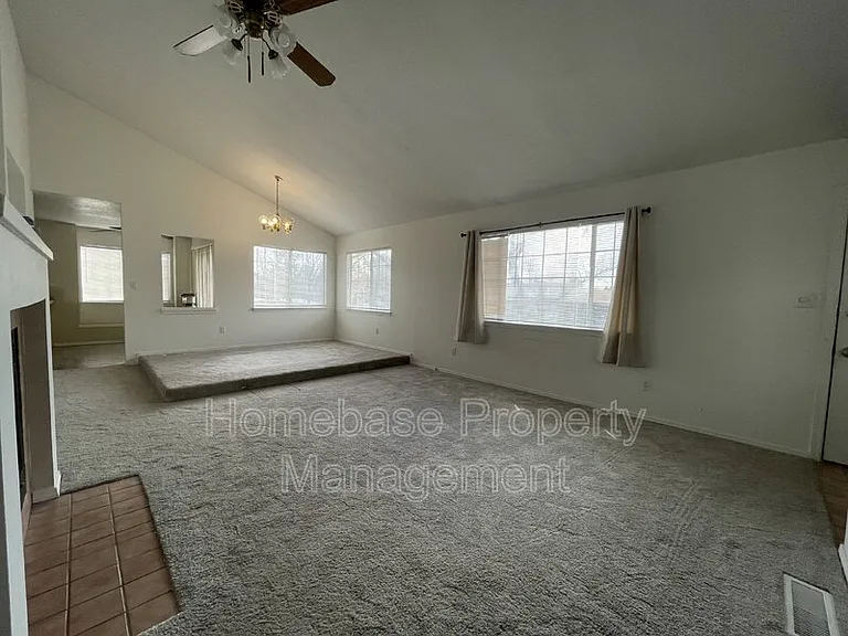 1901 Ranch Dr — Photo 4