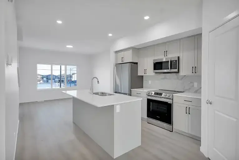 727 Orchards Blvd SW #1A — Photo 1