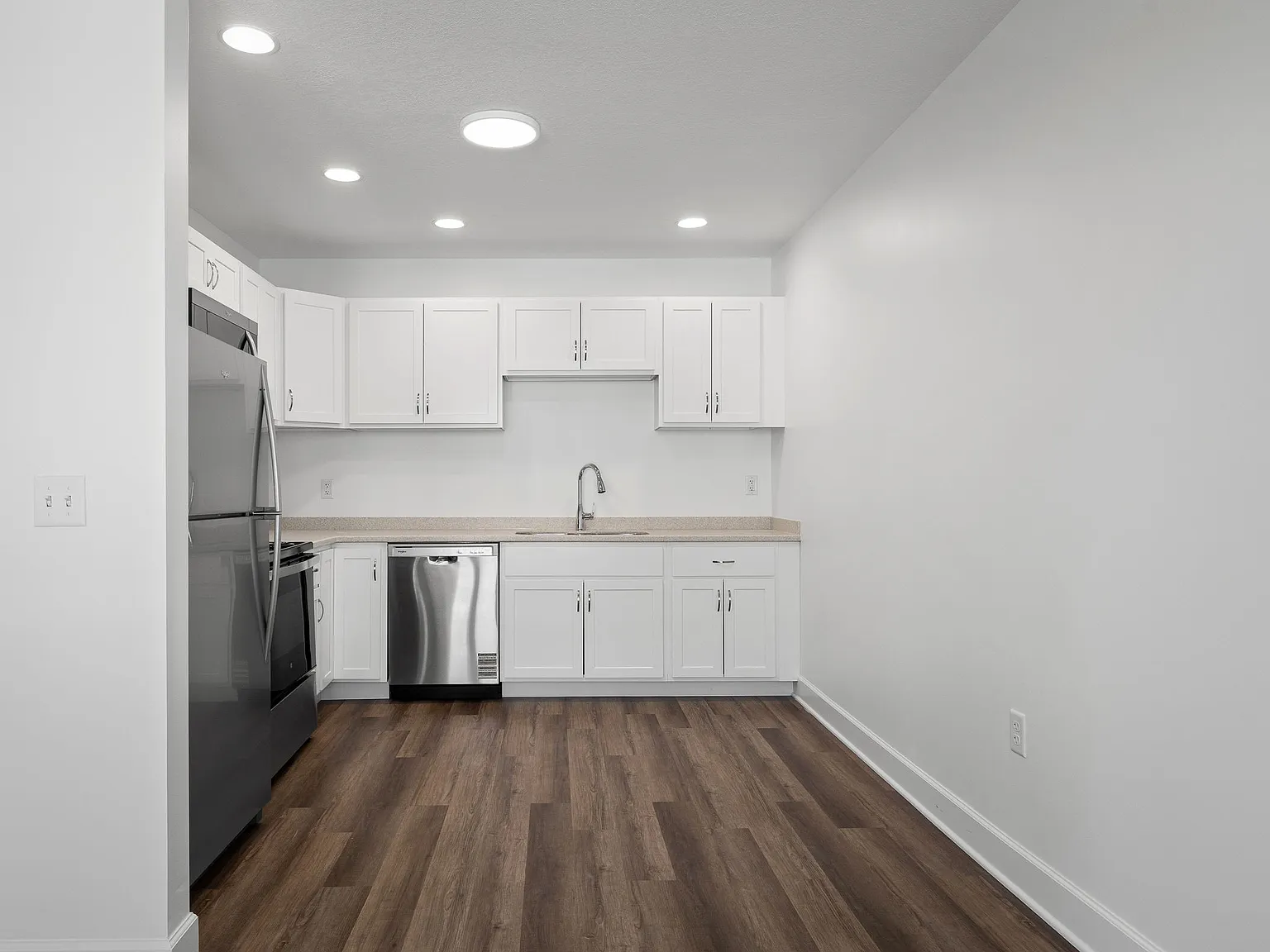 2 bed, 1087 sqft, $1,400 — Photo 3