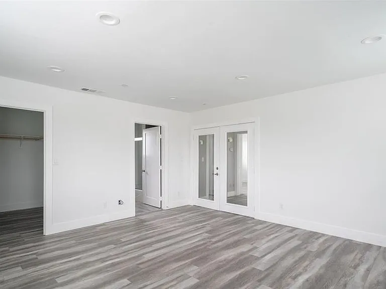 2408 S Redondo Blvd #2408 — Photo 22