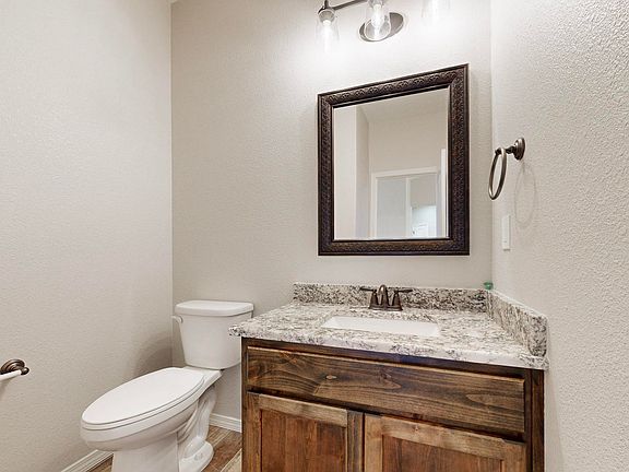 3rd image of 3 Fox Den Rd