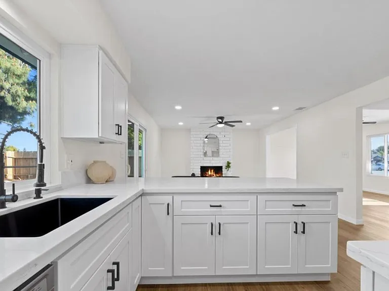 3008 Whitley Dr — Photo 7