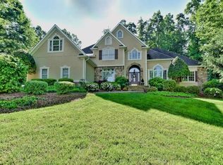 100 Hidden Forest Ct, Jonesborough, TN 37659