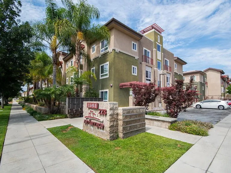 228 S Olive Ave #A310 — Photo 1