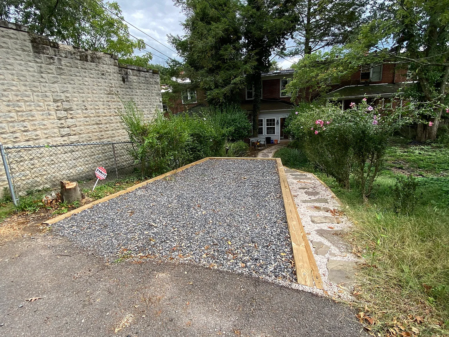 785 Fayette St — Photo 4